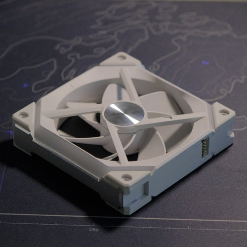 Refurbished Lian Li UNI 120mm Fan