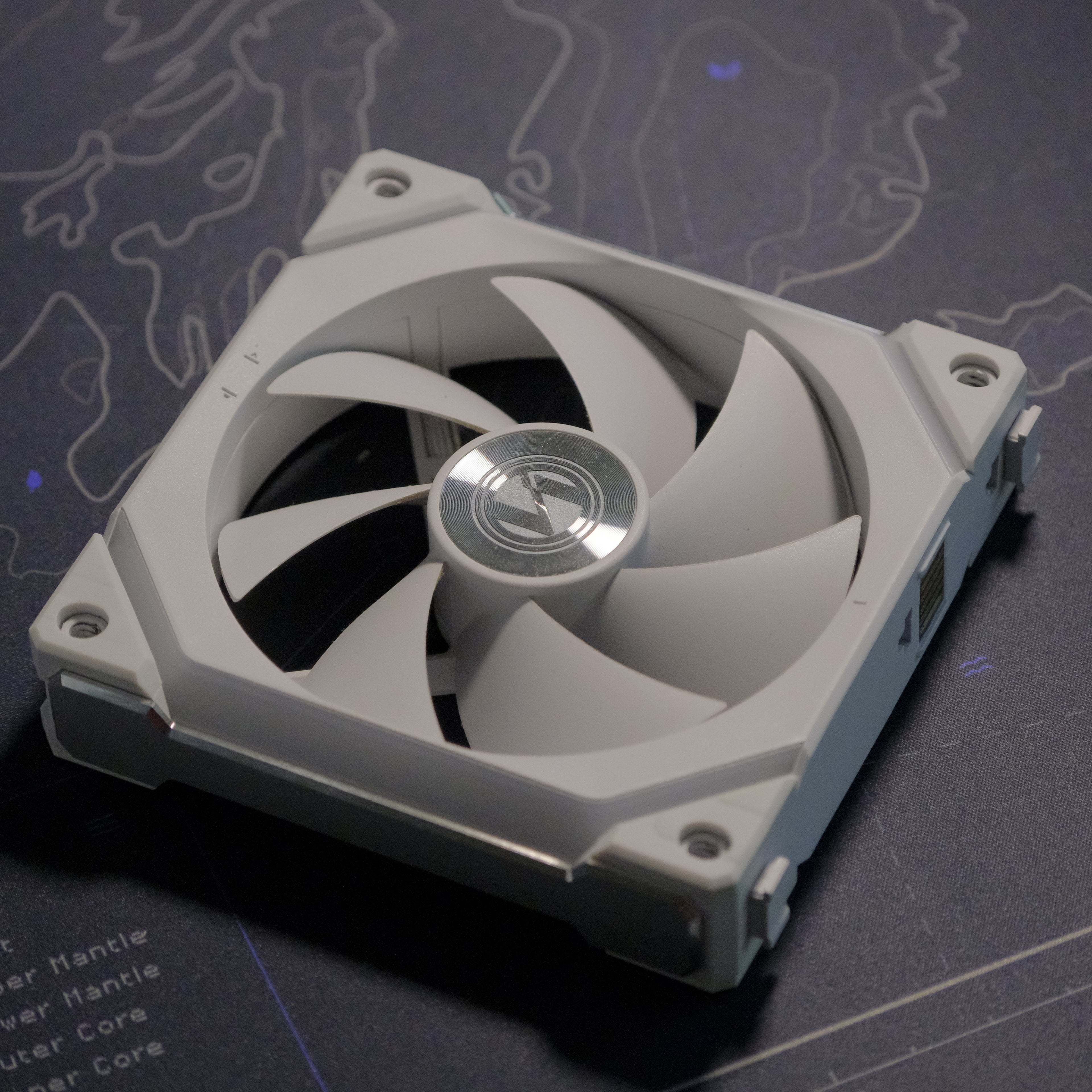 Refurbished Lian Li UNI 120mm Fan